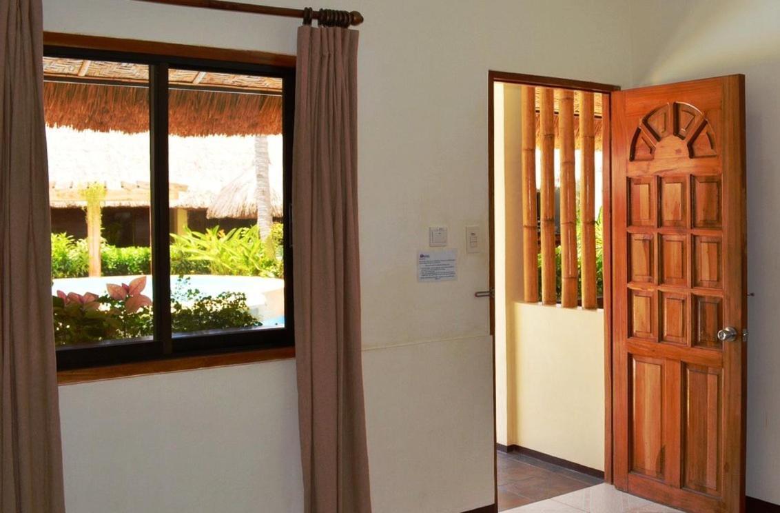 Chiisai Natsu Resort Bohol Extérieur photo